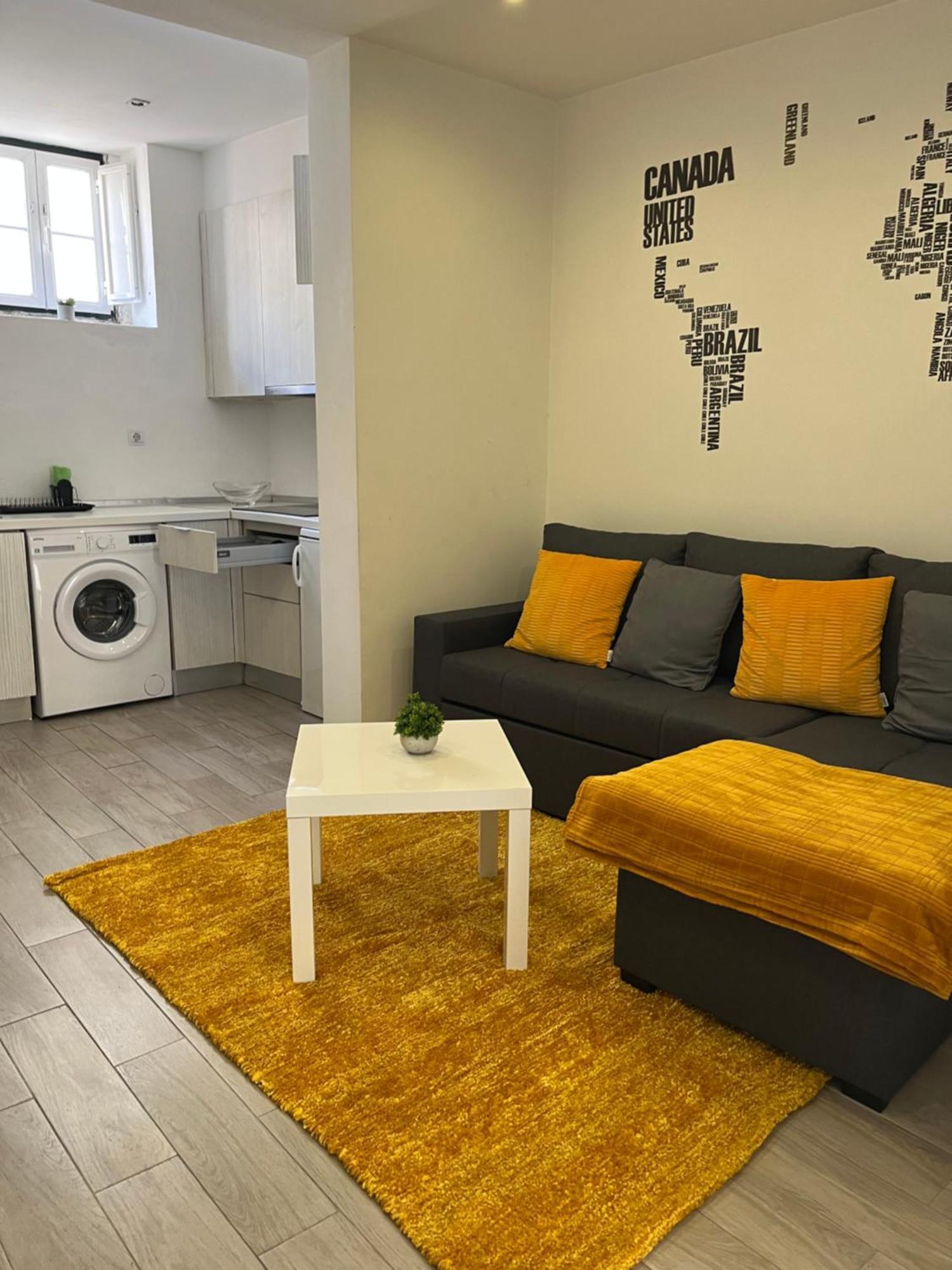 New House Design, Typical Lisbon Apartamento Exterior foto